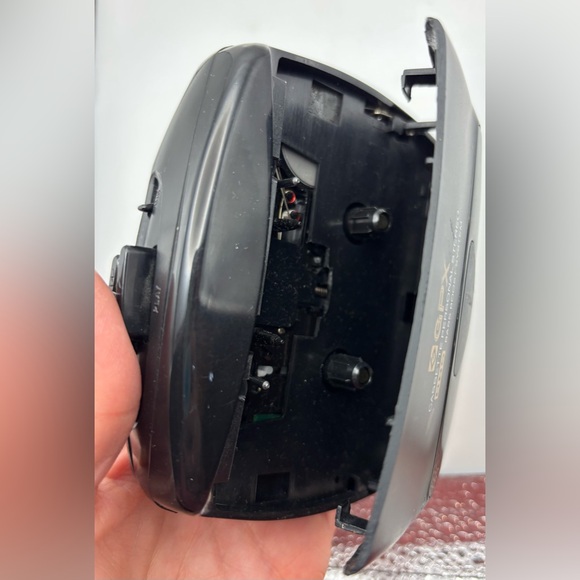 Vintage GPX Gran Prix Cassette Player Auto Reverse BBS Bass Boost Walkman Style - Picture 2 of 4